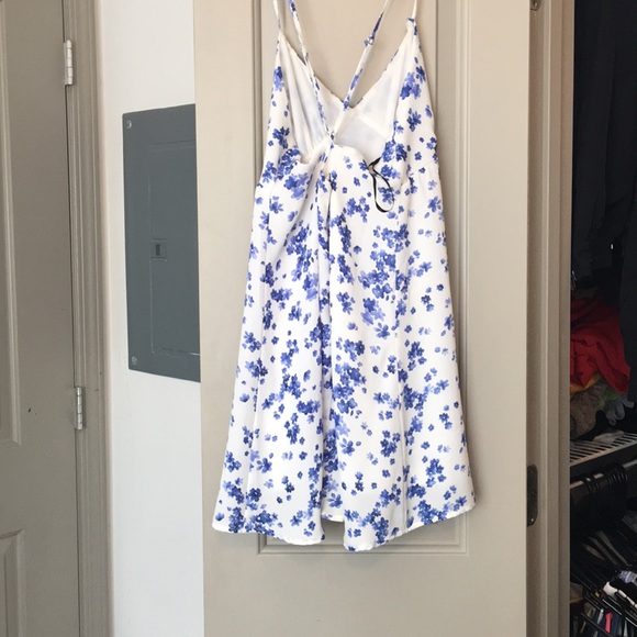 Floral dress - Picture 2 of 3